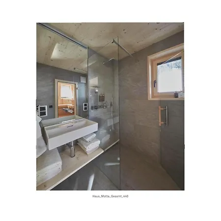 Holiday home Haus Motta